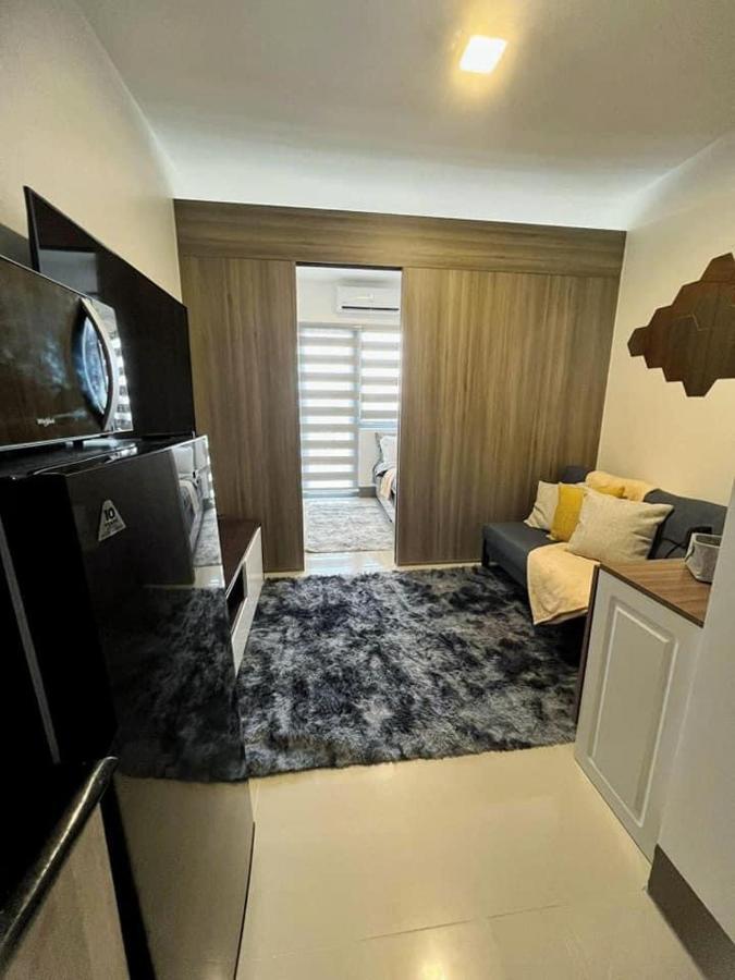 ماندالويونغ Smdc Fame Residence Luxurious Family Suite Condo Near Mrt المظهر الخارجي الصورة