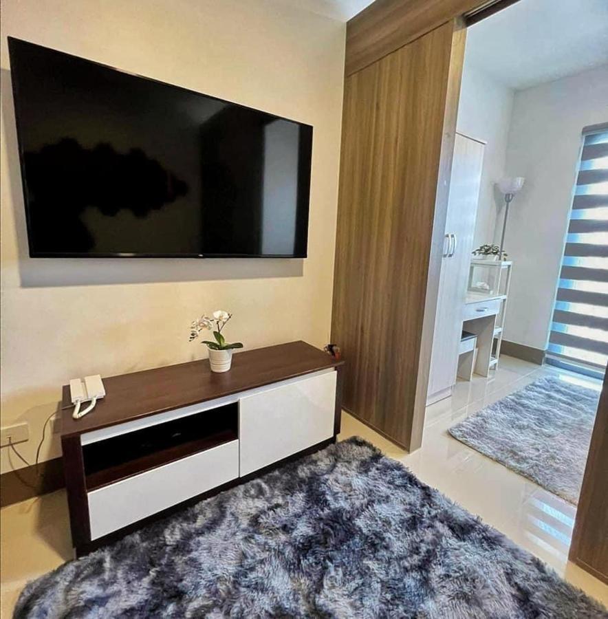 ماندالويونغ Smdc Fame Residence Luxurious Family Suite Condo Near Mrt المظهر الخارجي الصورة